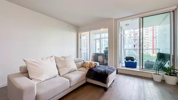 Vancouver, BC V6B 0K9,161 W GEORGIA ST #716