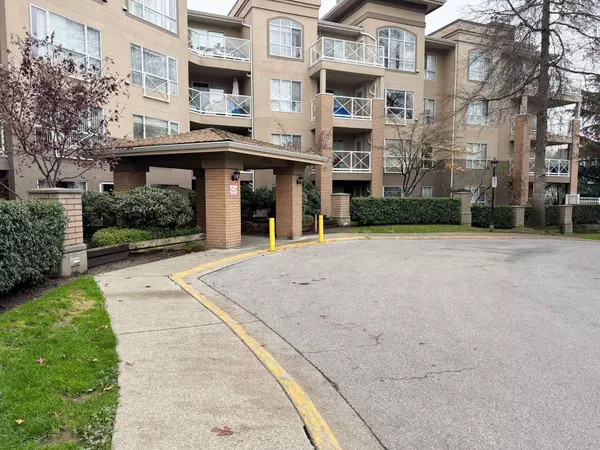 Port Coquitlam, BC V3C 6J8,2551 PARKVIEW LN #322