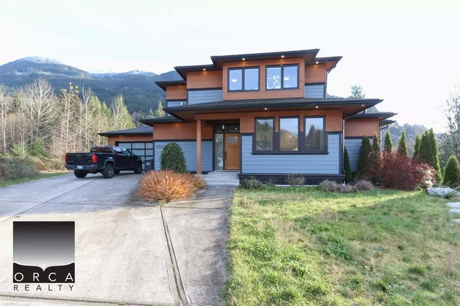 930 THISTLE PL, Britannia Beach, BC V0N 1J0