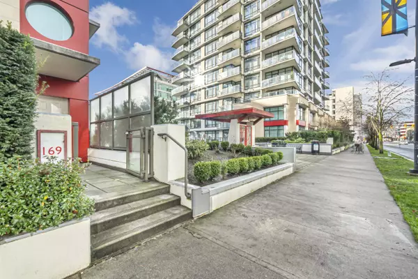 North Vancouver, BC V7L 1A1,169 ESPLANADE E AVE