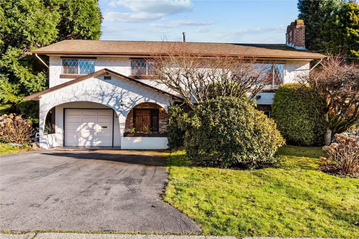 White Rock, BC V4B 4S5,1518 PARKER PL