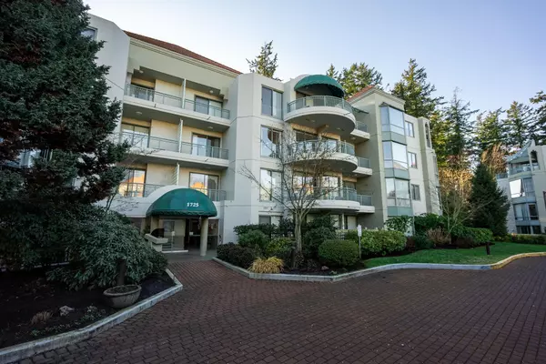 1725 MARTIN DR #308, Surrey, BC V4A 9T5