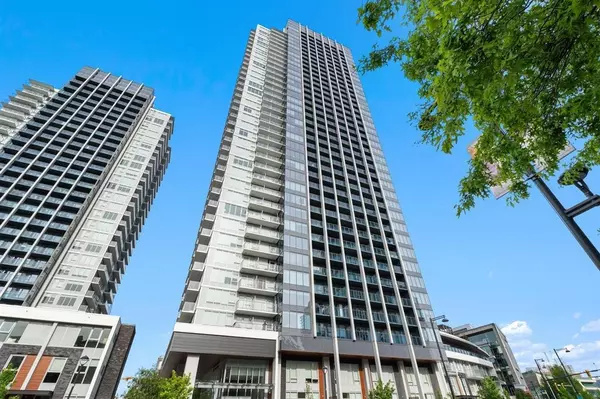 10448 UNIVERSITY DR #1307, Surrey, BC V3T 0S7