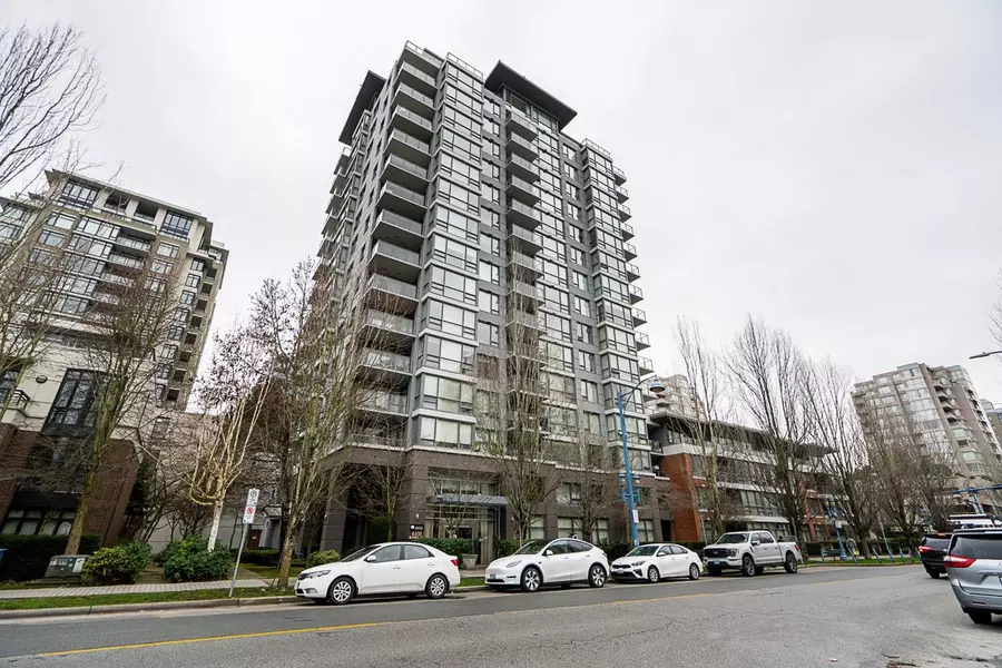 6331 BUSWELL ST #306, Richmond, BC V6Y 4H2