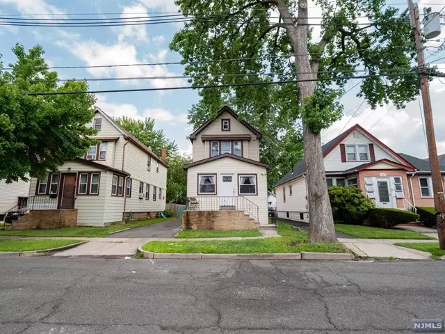 507 Harrison Avenue, Roselle, NJ 07203