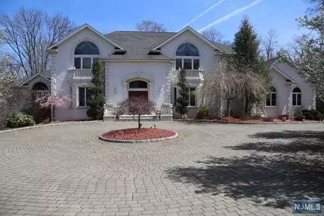 29 Great Hall Road, Mahwah, NJ 07430