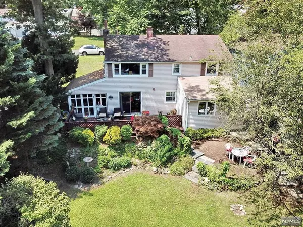 49 Campbell Street, Waldwick, NJ 07463