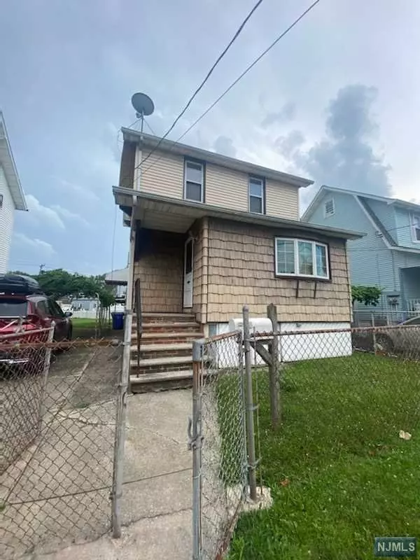 317 North Stiles Street, Linden, NJ 07036