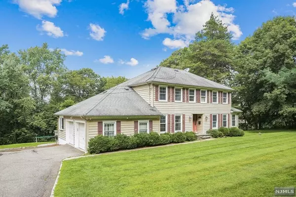 317 Roseland Avenue, Essex Fells, NJ 07021