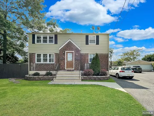 6 Christopher Court, Lodi, NJ 07644