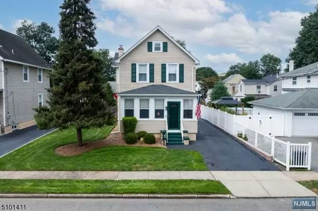 212 Romain Avenue, Pompton Lakes, NJ 07442