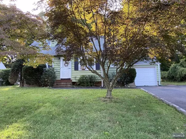 294 Lafayette Avenue, Westwood, NJ 07675