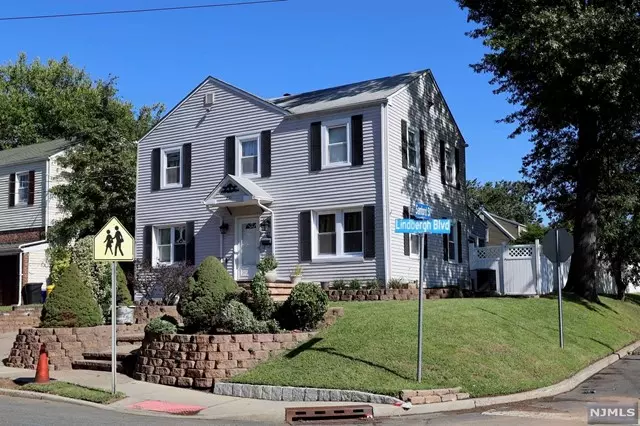 231 Lindbergh Boulevard, Teaneck, NJ 07666