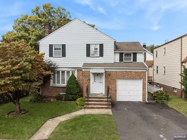 15 Clover Street, Nutley, NJ 07110