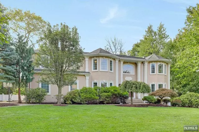 1 Bonnie Lane, Woodcliff Lake, NJ 07677