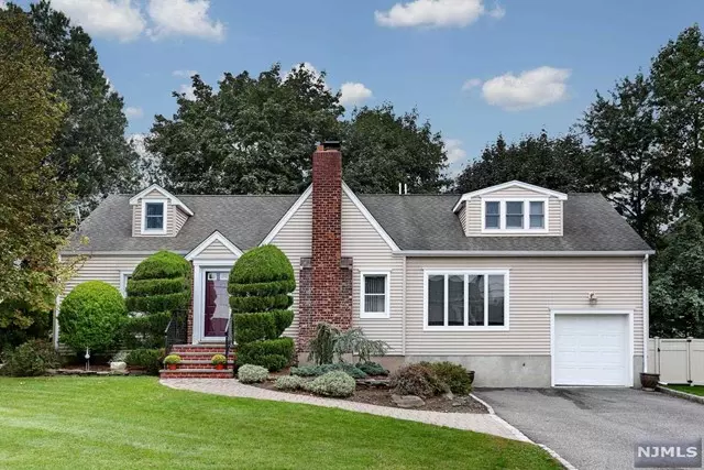 61 Huntting Drive, Dumont, NJ 07628