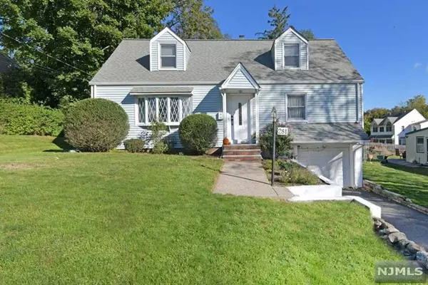 281 Orchard Drive, Mahwah, NJ 07430