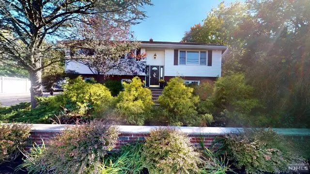 211 Forest Avenue, Emerson, NJ 07630