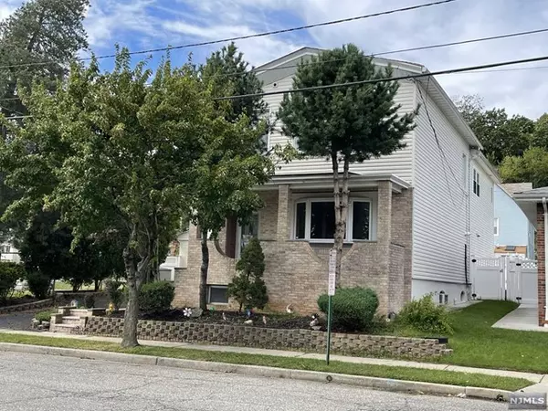 516 7th Street, Carlstadt, NJ 07072