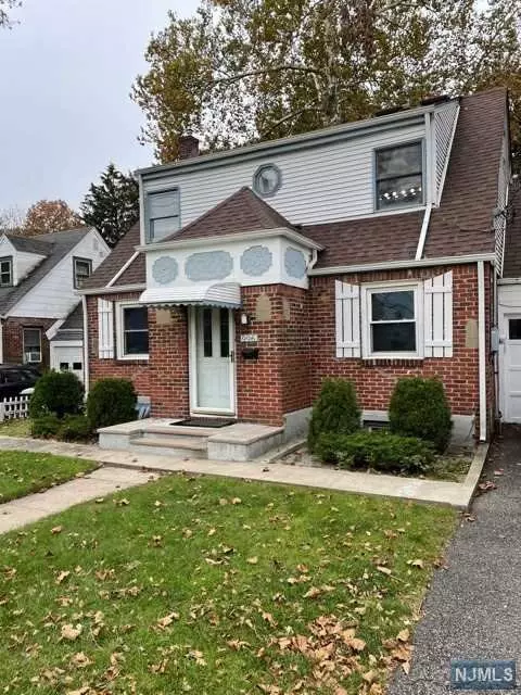 Teaneck, NJ 07666,996 Palisade Avenue