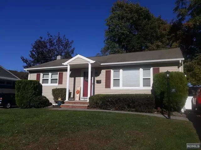 29 White Way, Pompton Lakes, NJ 07442