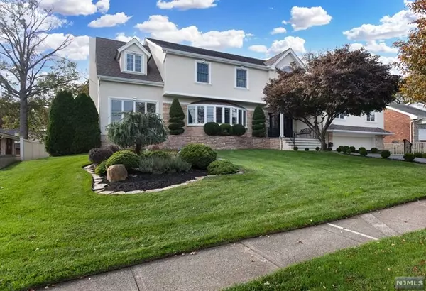 45 Fairfield Road, Clifton, NJ 07013