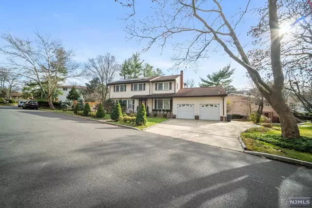 267 Westervelt Place, Englewood Cliffs, NJ 07632