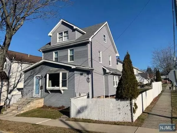 451 Summit Avenue, Carlstadt, NJ 07072