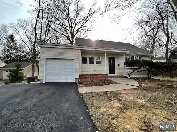 12 Charles Street, Closter, NJ 07624