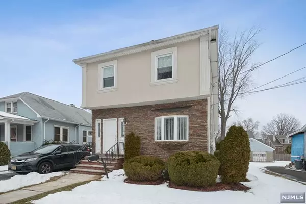 712 Stanley Terrace, Roselle, NJ 07203