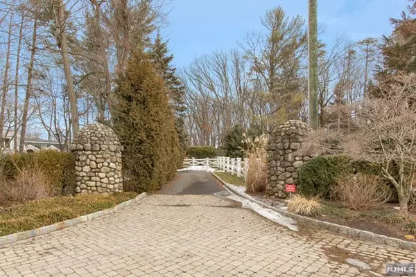 700 Calusa Trail, Franklin Lakes, NJ 07417