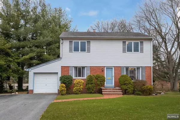 85 Warren Place, Ridgewood, NJ 07450