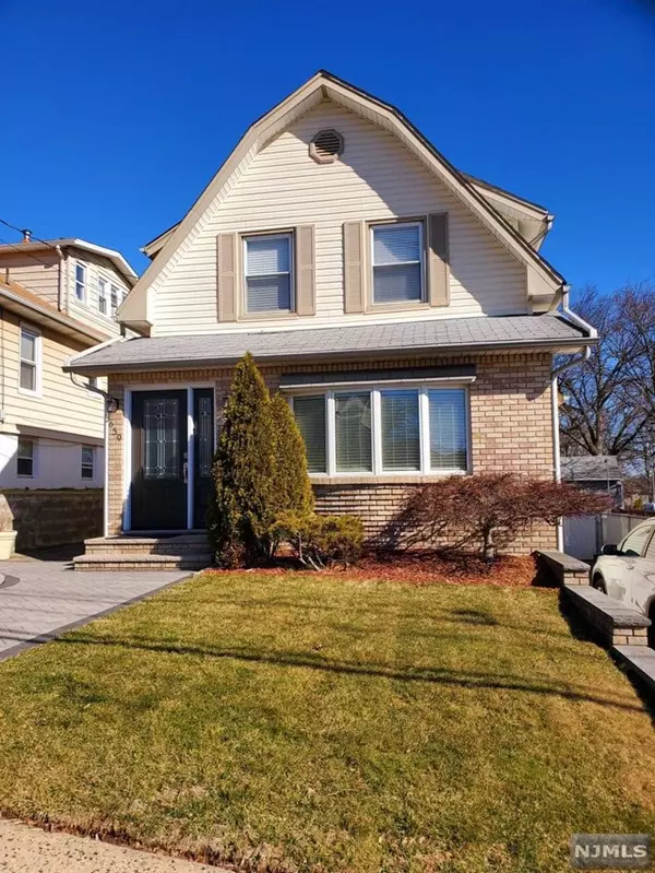 659 Teneyck Avenue, Lyndhurst, NJ 07071