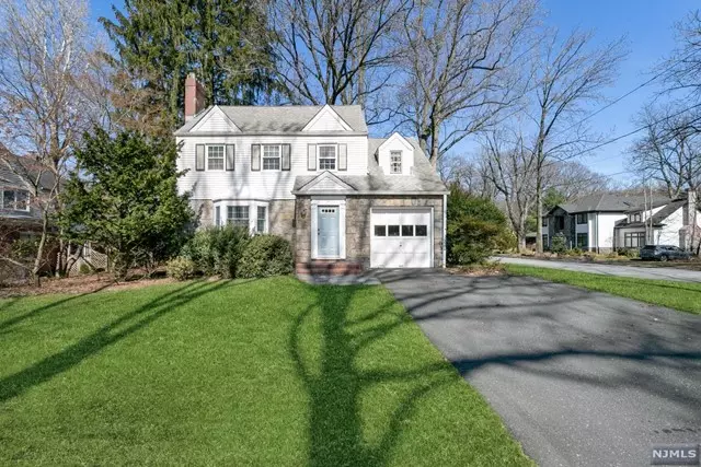 101 Coppell Drive, Tenafly, NJ 07670