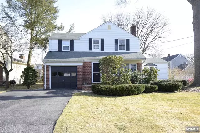 1 Sheridan Place, Fair Lawn, NJ 07410