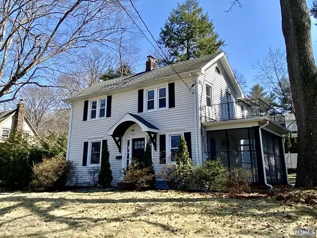 28 Oak Street, Cresskill, NJ 07626