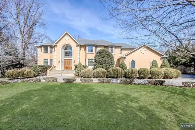 323 East Madison Avenue, Cresskill, NJ 07626