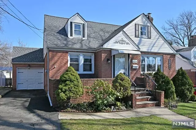 217 Lasalle Avenue, Hasbrouck Heights, NJ 07604