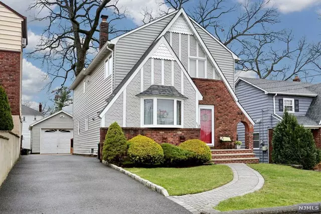 300 Windsor Road, Wood Ridge, NJ 07075