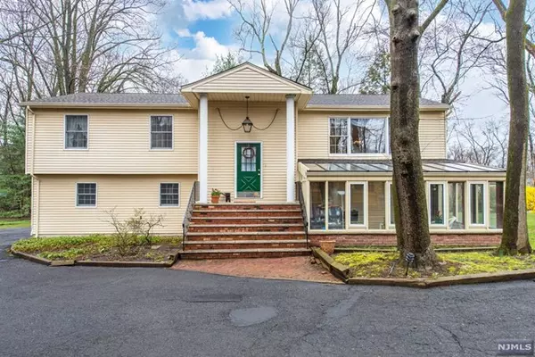 617 Lawlins Road, Wyckoff, NJ 07481