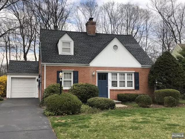 321 Abbey Court, Ridgewood, NJ 07450