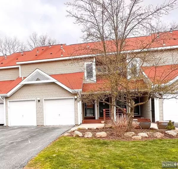 Jefferson Township, NJ 07438,12 Pine Hollow Court