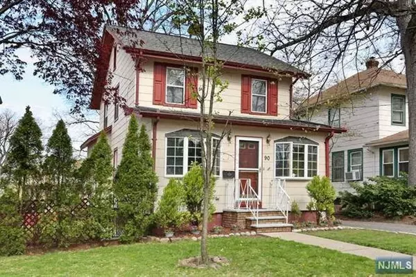 90 Jackson Avenue, Rutherford, NJ 07070