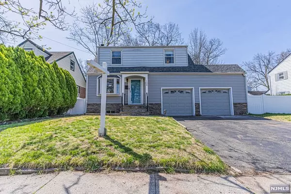 104 River Edge Road, Bergenfield, NJ 07621