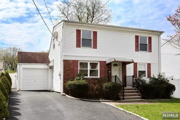 66 Pleasant Avenue, Bergenfield, NJ 07621