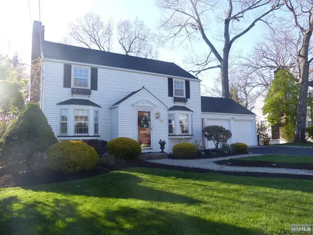 35 Coolidge Avenue, West Caldwell, NJ 07006