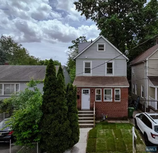 154 East 7th Avenue, Roselle, NJ 07203