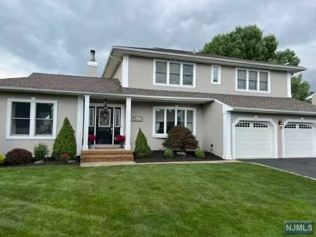 24 Club Road, Fairfield, NJ 07004