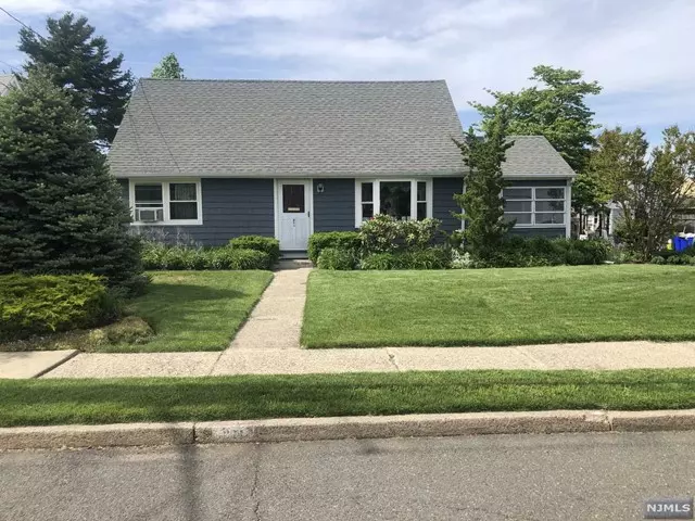 211 Alberta Drive, Saddle Brook, NJ 07663