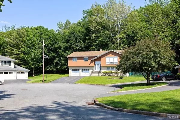 Little Falls, NJ 07424,153 Kingwood Drive